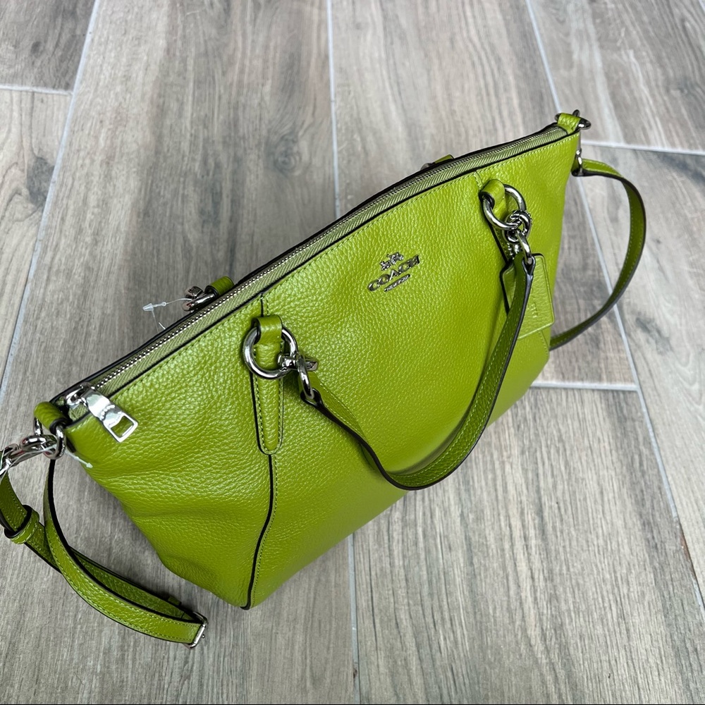 Brand new COACH SMALL KELSEY - Picture 6 of 9